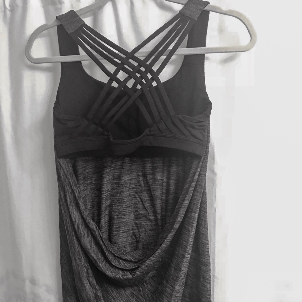 Lululemon tank